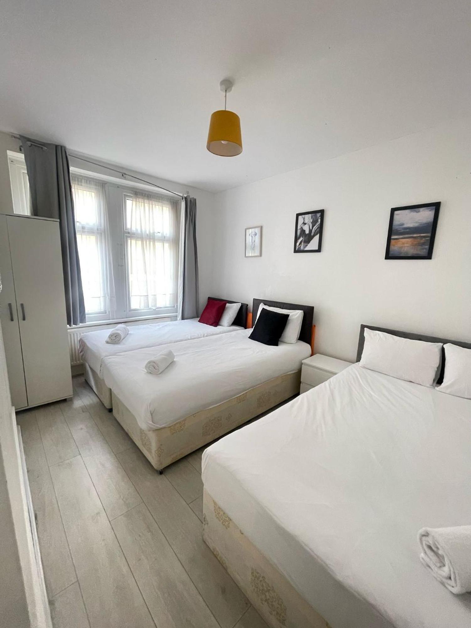 Lovely 2 Bed Flat 2 Floor Miles London Exterior photo